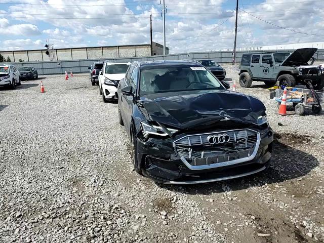 2019 Audi E-Tron Prestige VIN: WA1VABGE0KB010819 Lot: 82218625