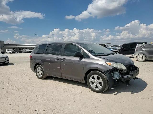 2017 Toyota Sienna VIN: 5TDZZ3DCXHS856918 Lot: 82351055