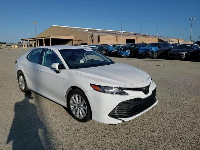 2020 Toyota Camry Le VIN: 4T1C11AK6LU360494 Lot: 81954155