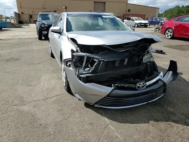 2015 Toyota Camry Le VIN: 4T1BF1FK3FU490078 Lot: 82317675