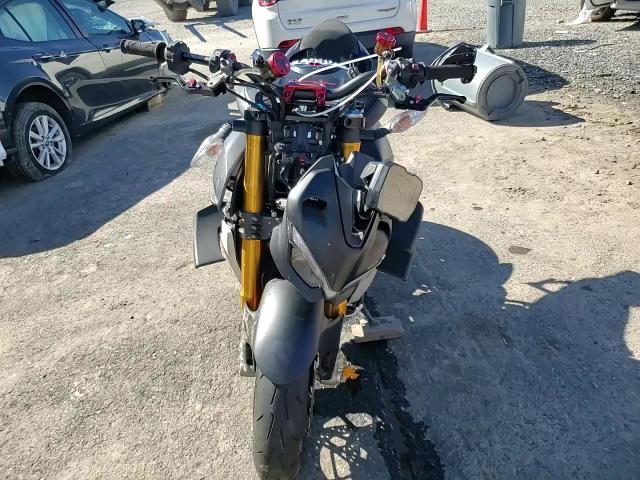 2021 Ducati Streetfighter V4 VIN: ZDMFAKNWXMB005835 Lot: 87065715
