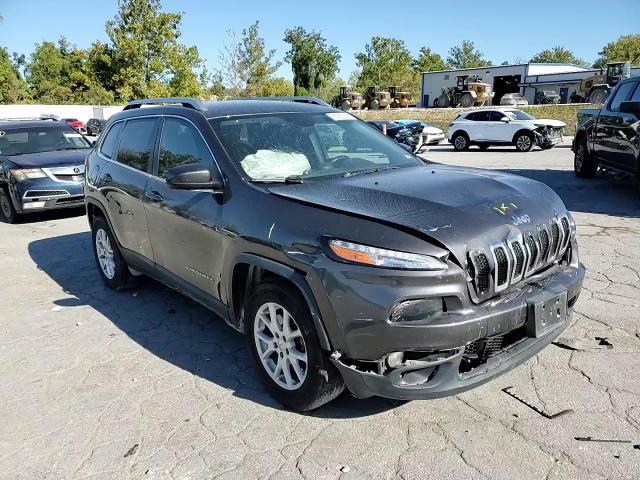2016 Jeep Cherokee Latitude VIN: 1C4PJMCS6GW133949 Lot: 85865355