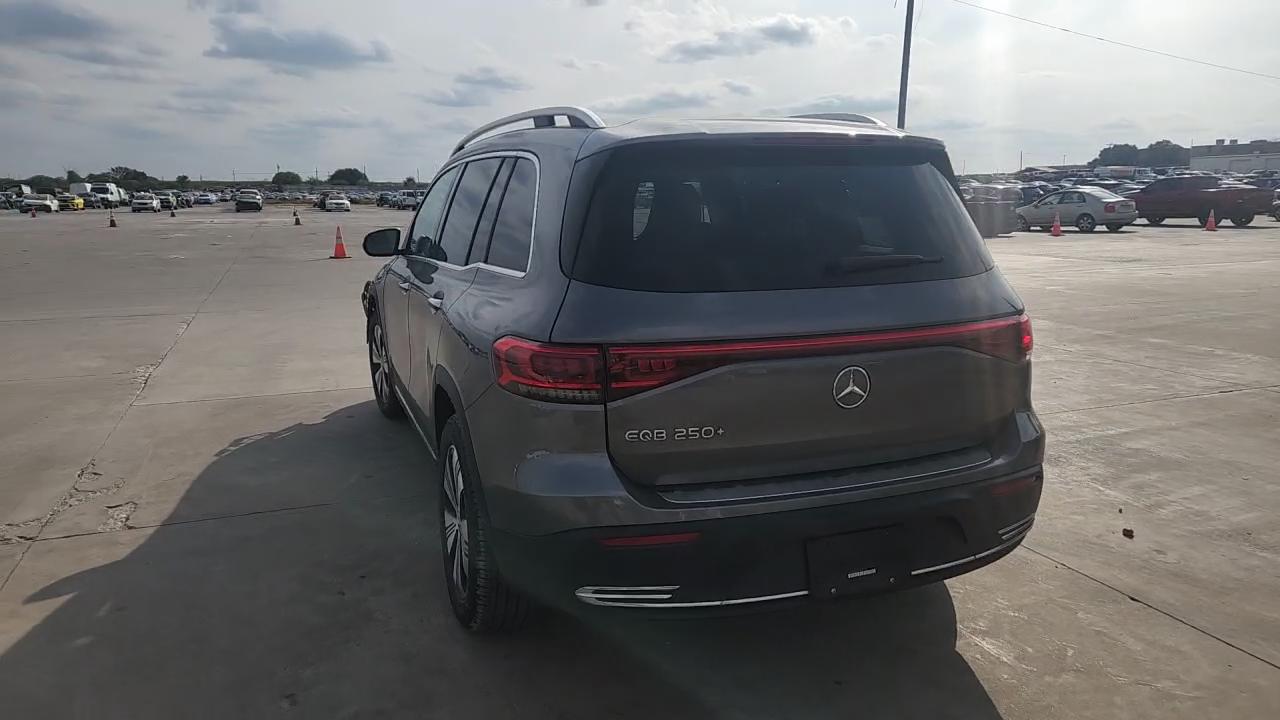 Фото: W1N9M0CB8PN070778