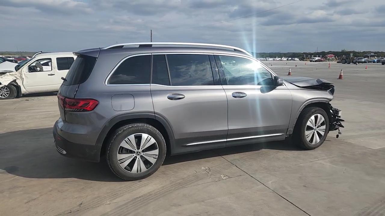 Фото: W1N9M0CB8PN070778