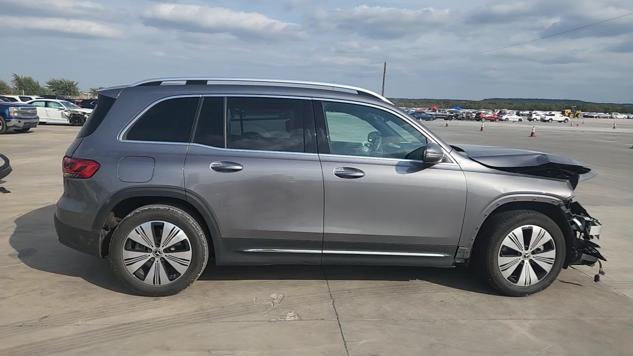 Фото: W1N9M0CB8PN070778