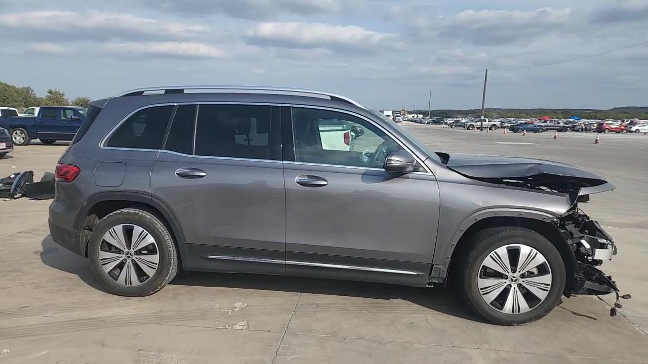 Фото: W1N9M0CB8PN070778