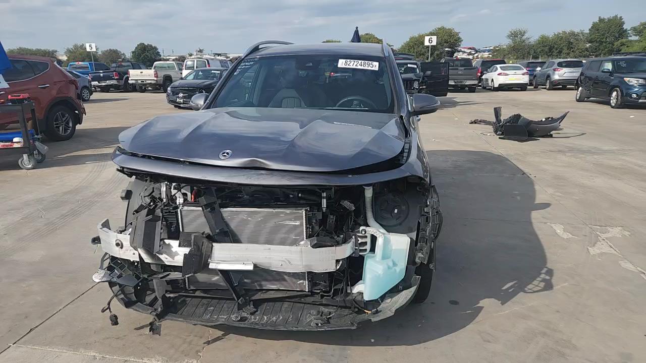 Фото: W1N9M0CB8PN070778