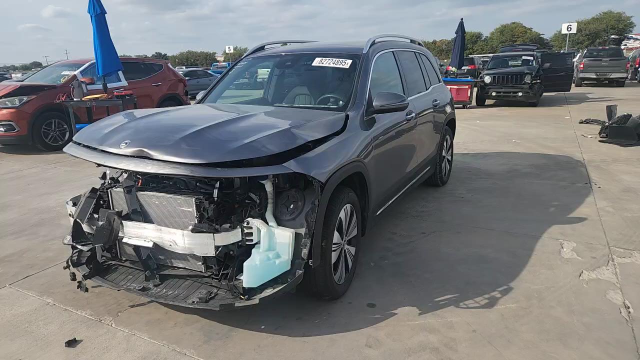 Фото: W1N9M0CB8PN070778