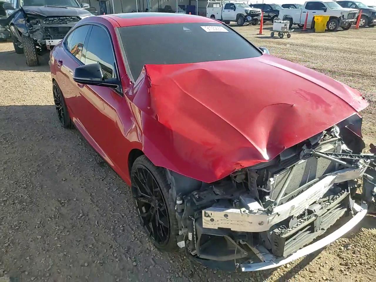 Фото: WBA13AL00M7H19209