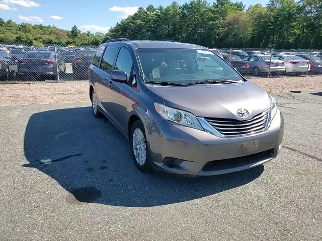 2011 Toyota Sienna Le VIN: 5TDJK3DC0BS016347 Lot: 82002085