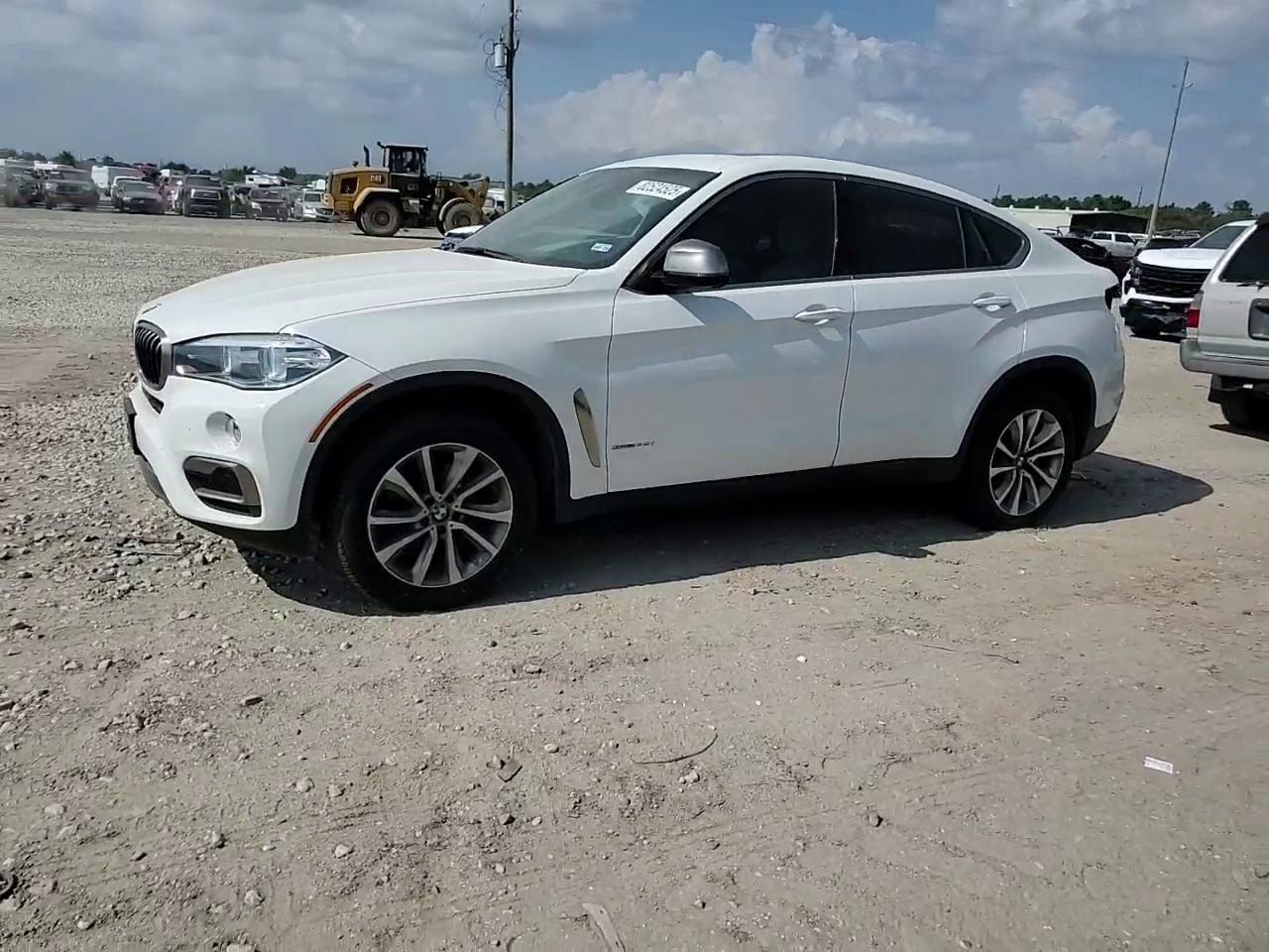 Фото: 5UXKU0C55J0G81344