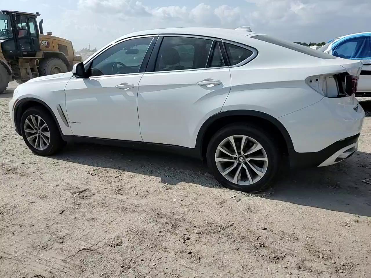 Фото: 5UXKU0C55J0G81344