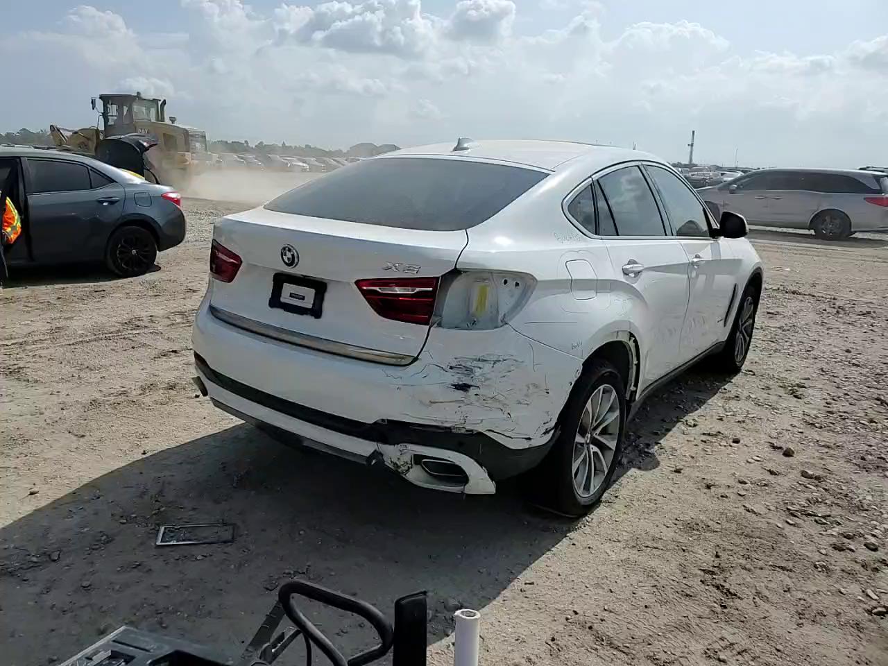 Фото: 5UXKU0C55J0G81344