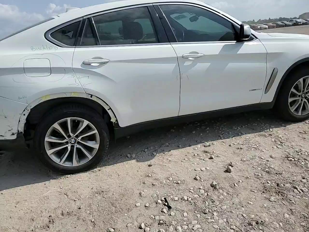 Фото: 5UXKU0C55J0G81344