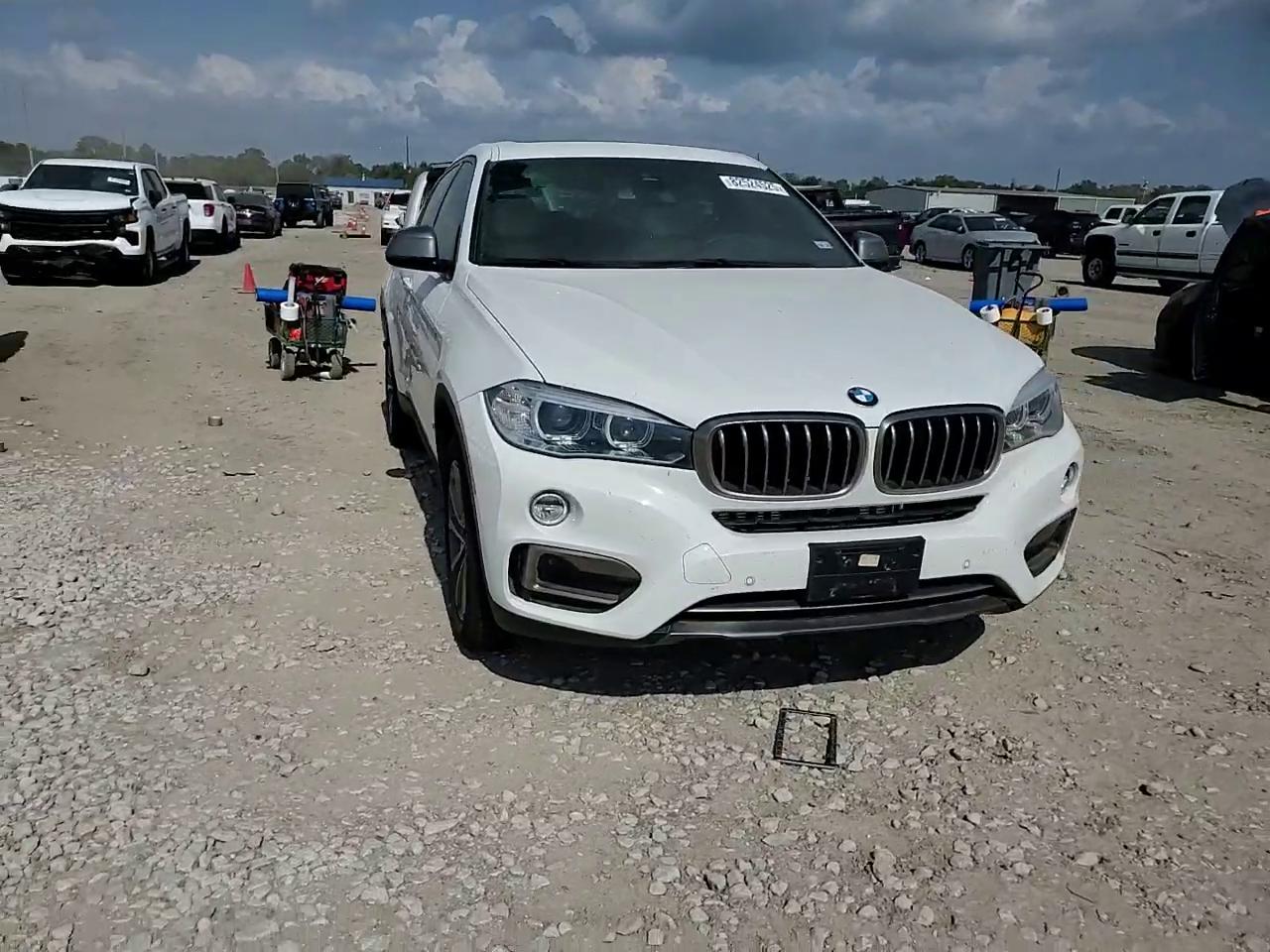 Фото: 5UXKU0C55J0G81344