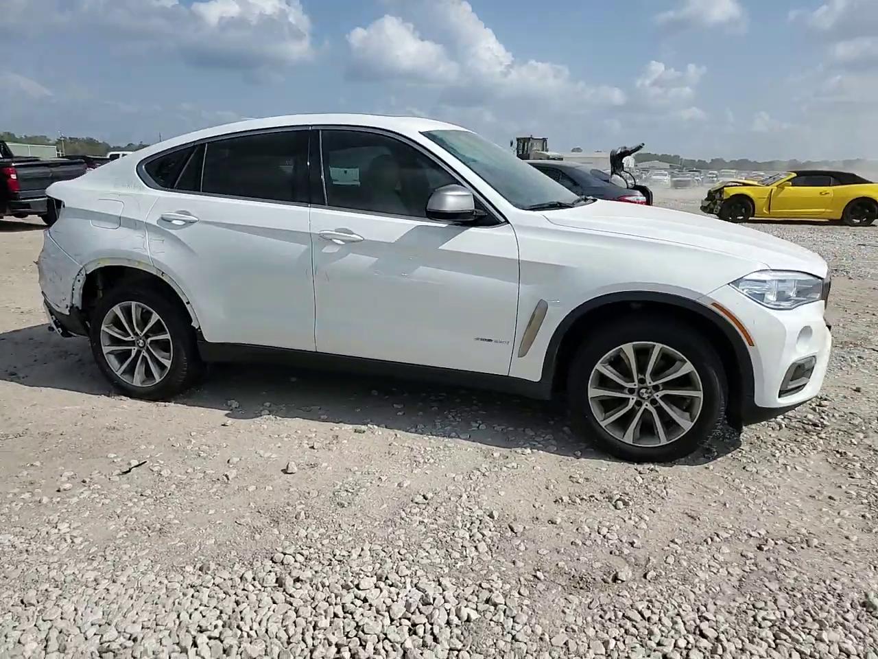 Фото: 5UXKU0C55J0G81344