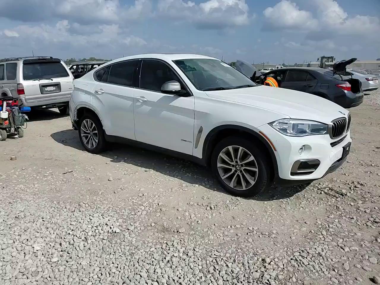 Фото: 5UXKU0C55J0G81344