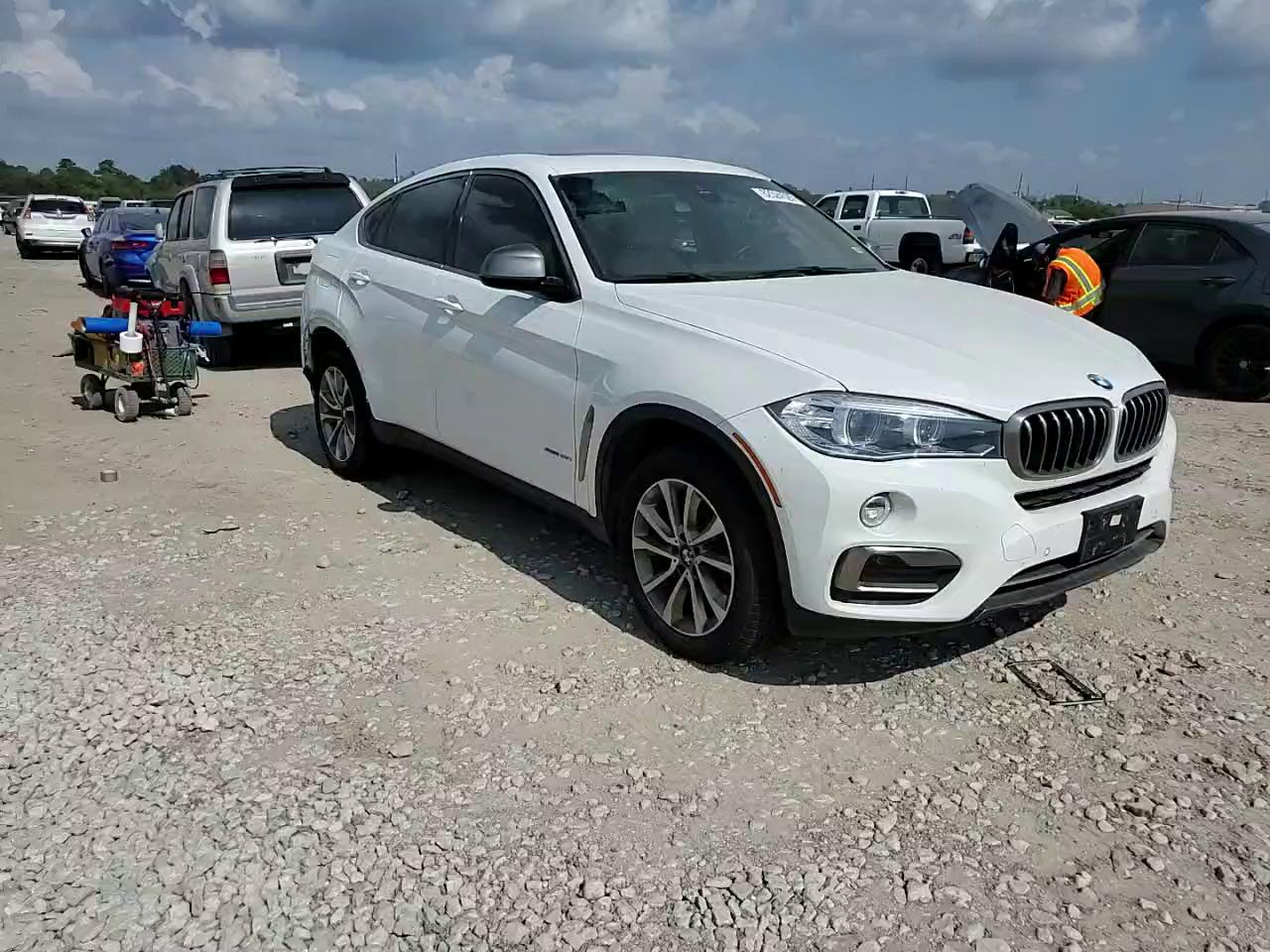 Фото: 5UXKU0C55J0G81344