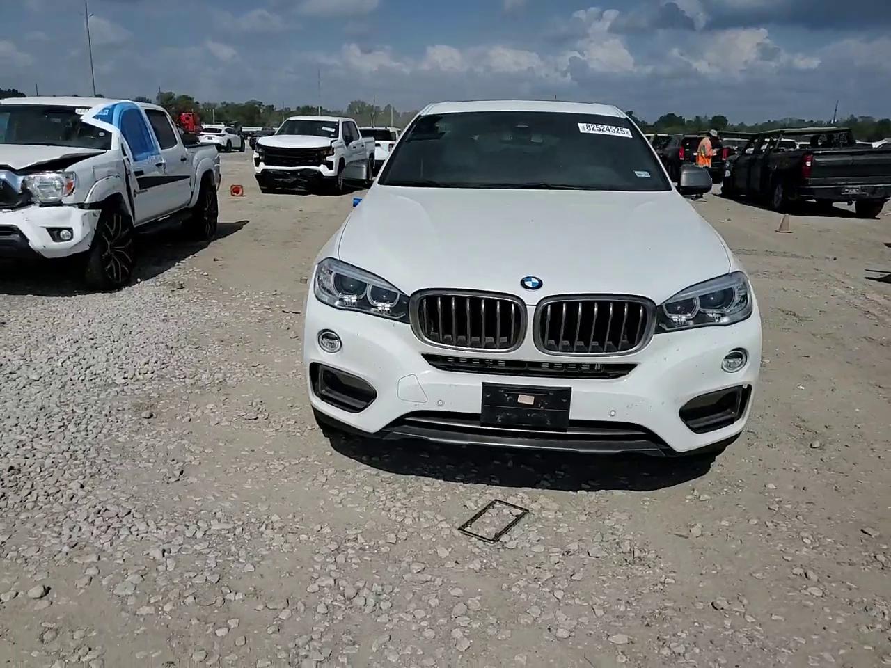 Фото: 5UXKU0C55J0G81344