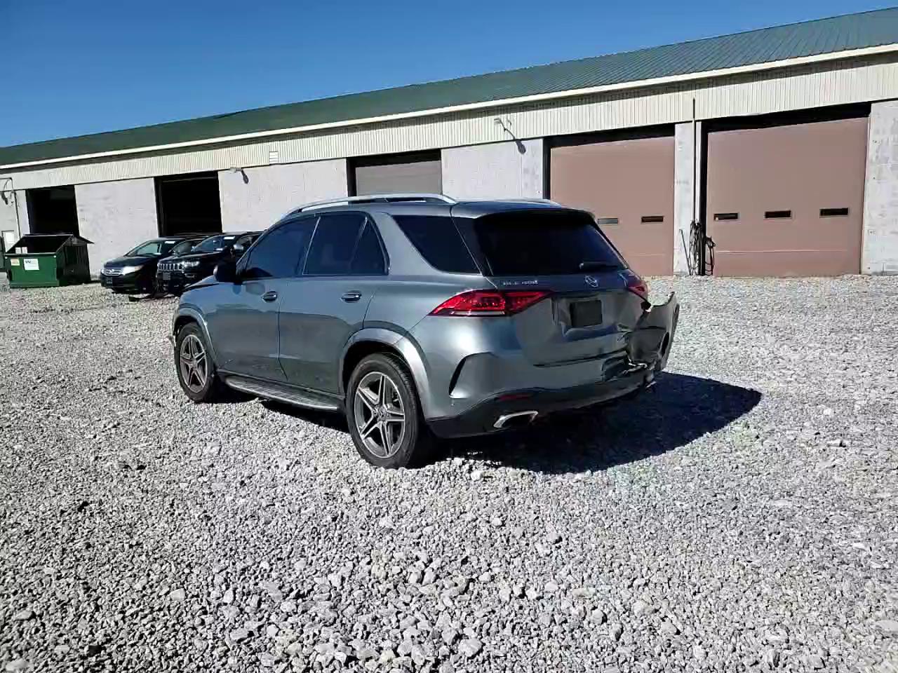 Фото: 4JGFB5KB4LA053729