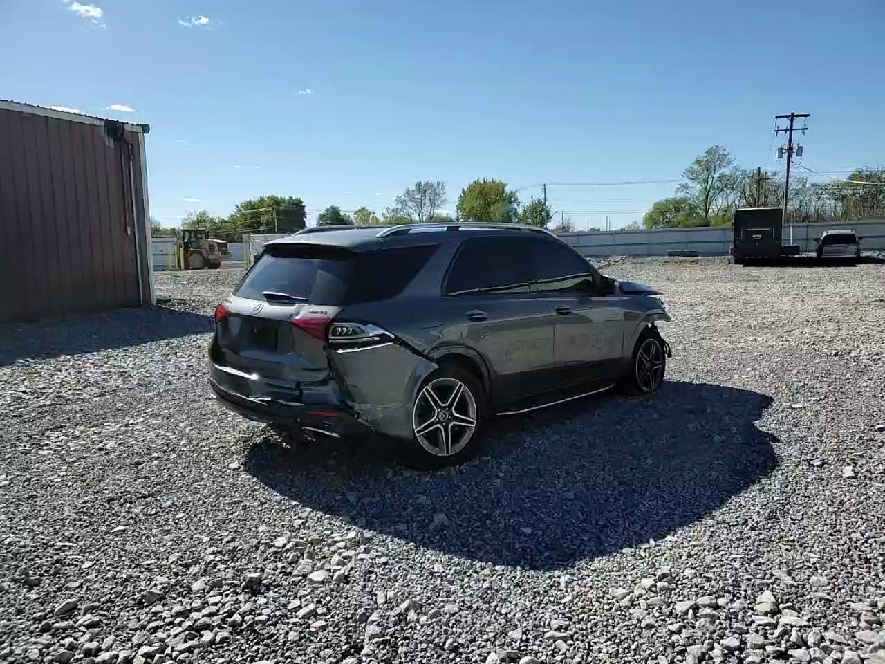 Фото: 4JGFB5KB4LA053729