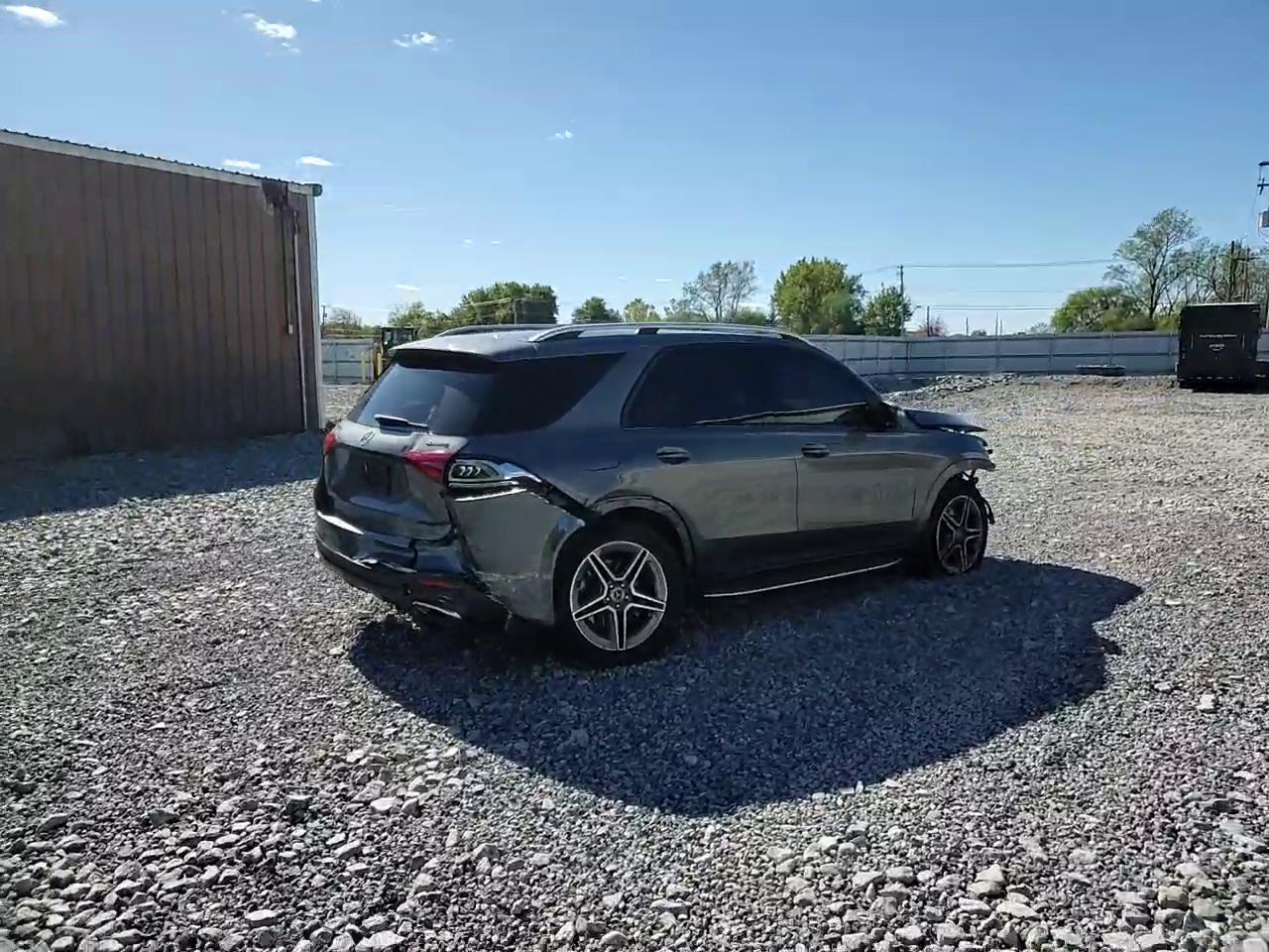 Фото: 4JGFB5KB4LA053729