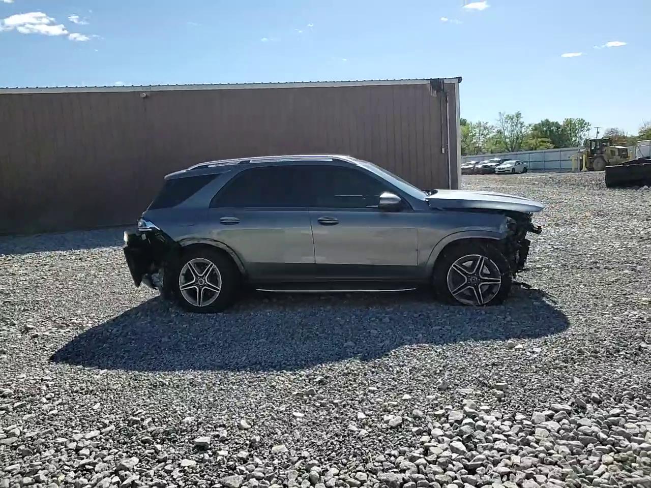 Фото: 4JGFB5KB4LA053729