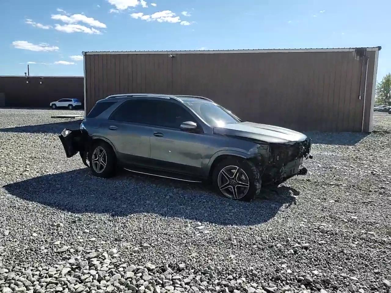 Фото: 4JGFB5KB4LA053729