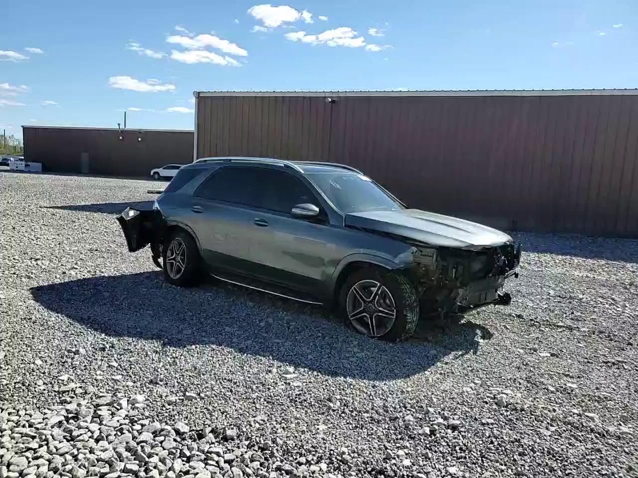 Фото: 4JGFB5KB4LA053729