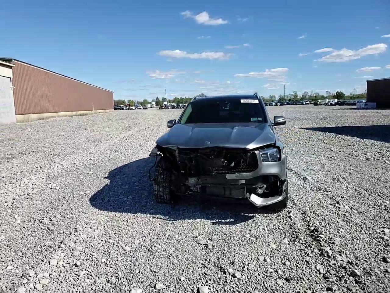 Фото: 4JGFB5KB4LA053729