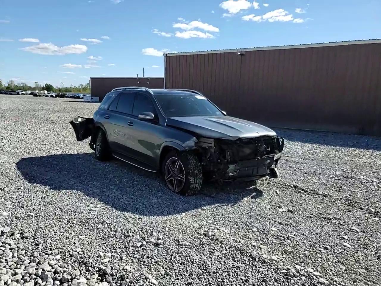 Фото: 4JGFB5KB4LA053729