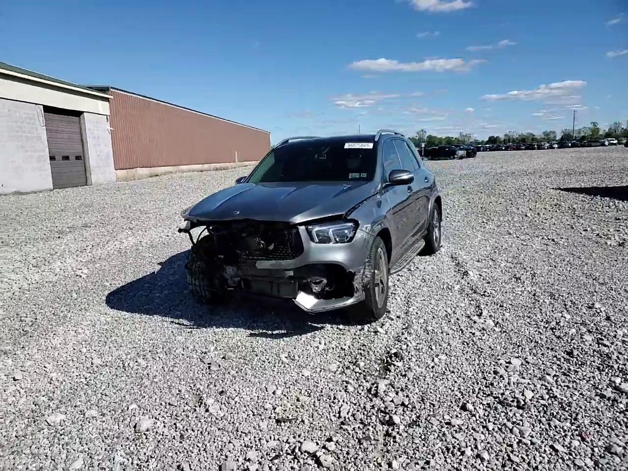 Фото: 4JGFB5KB4LA053729