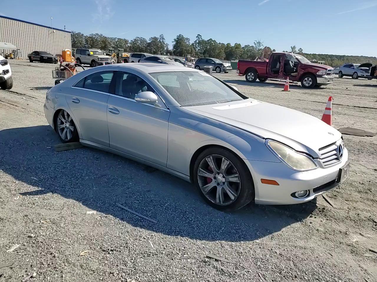 Фото: WDDDJ75X66A027676