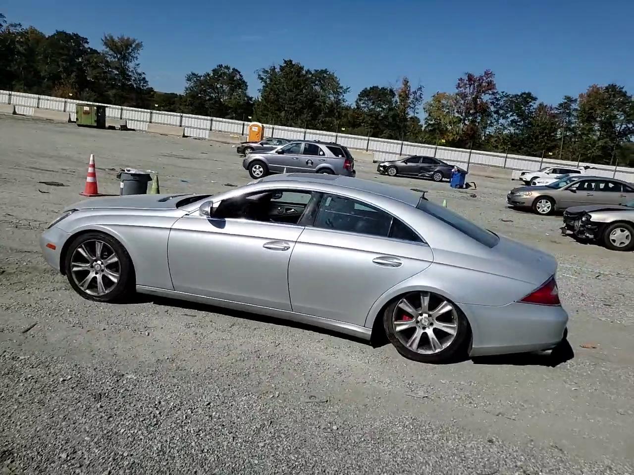 Фото: WDDDJ75X66A027676