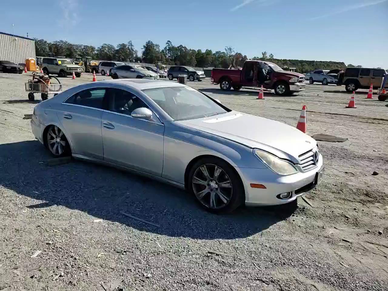 Фото: WDDDJ75X66A027676