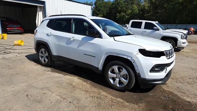 2022 Jeep Compass Latitude VIN: 3C4NJCBB9NT138276 Lot: 85752985