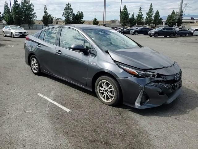 2017 Toyota Prius Prime VIN: JTDKARFP4H3031597 Lot: 82419095