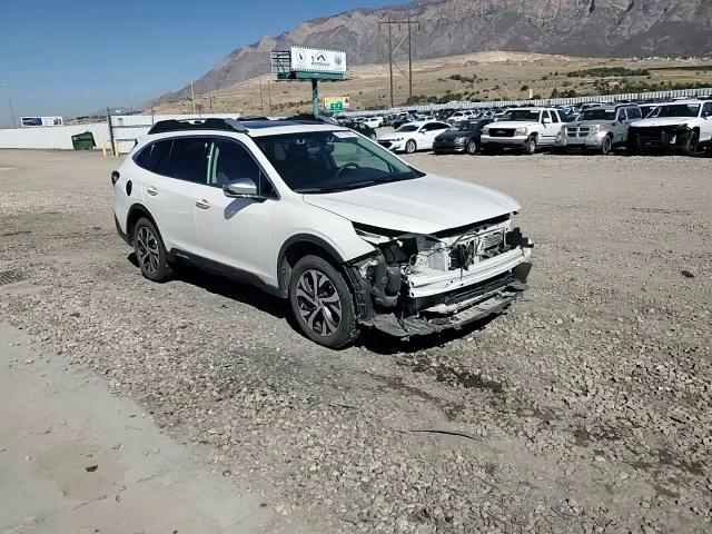 2022 Subaru Outback Touring VIN: 4S4BTGPD6N3198702 Lot: 82179925
