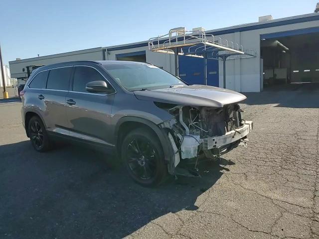 2019 Toyota Highlander Se VIN: 5TDJZRFH4KS564987 Lot: 82541115
