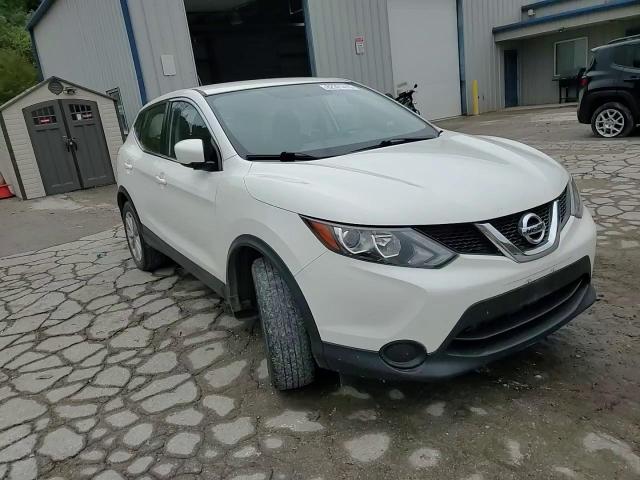 2017 Nissan Rogue Sport S VIN: JN1BJ1CR4HW114472 Lot: 82301415