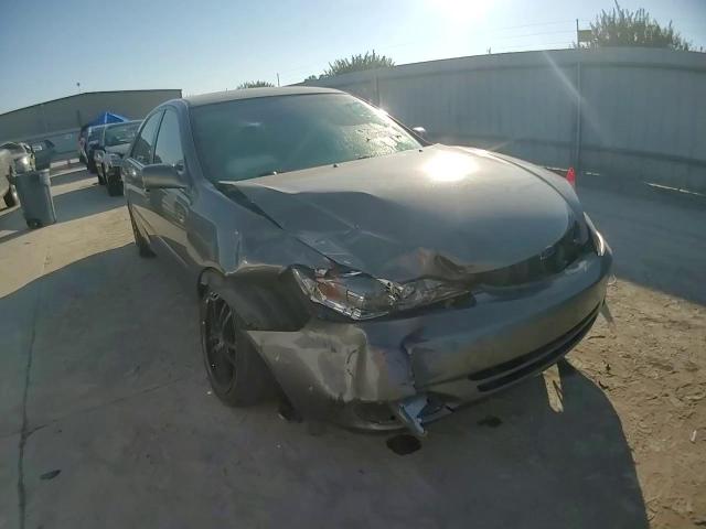 2004 Toyota Camry Le VIN: 4T1BE32K74U923371 Lot: 82349615