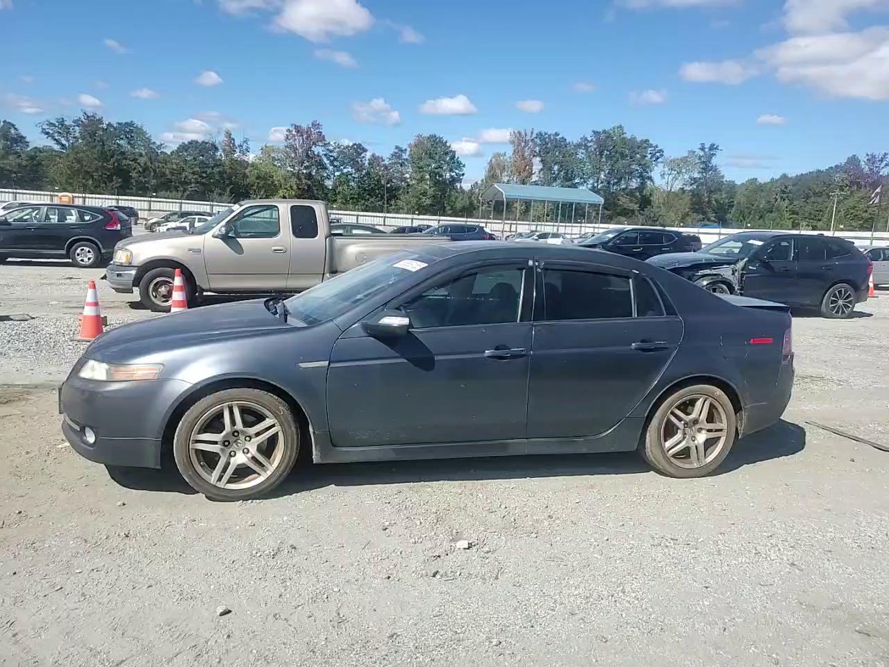 Фото: 19UUA66277A023288