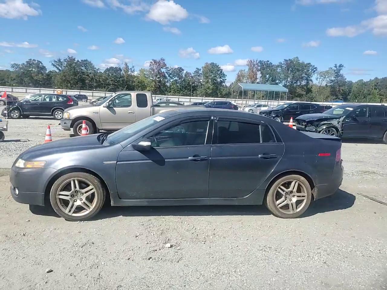 Фото: 19UUA66277A023288