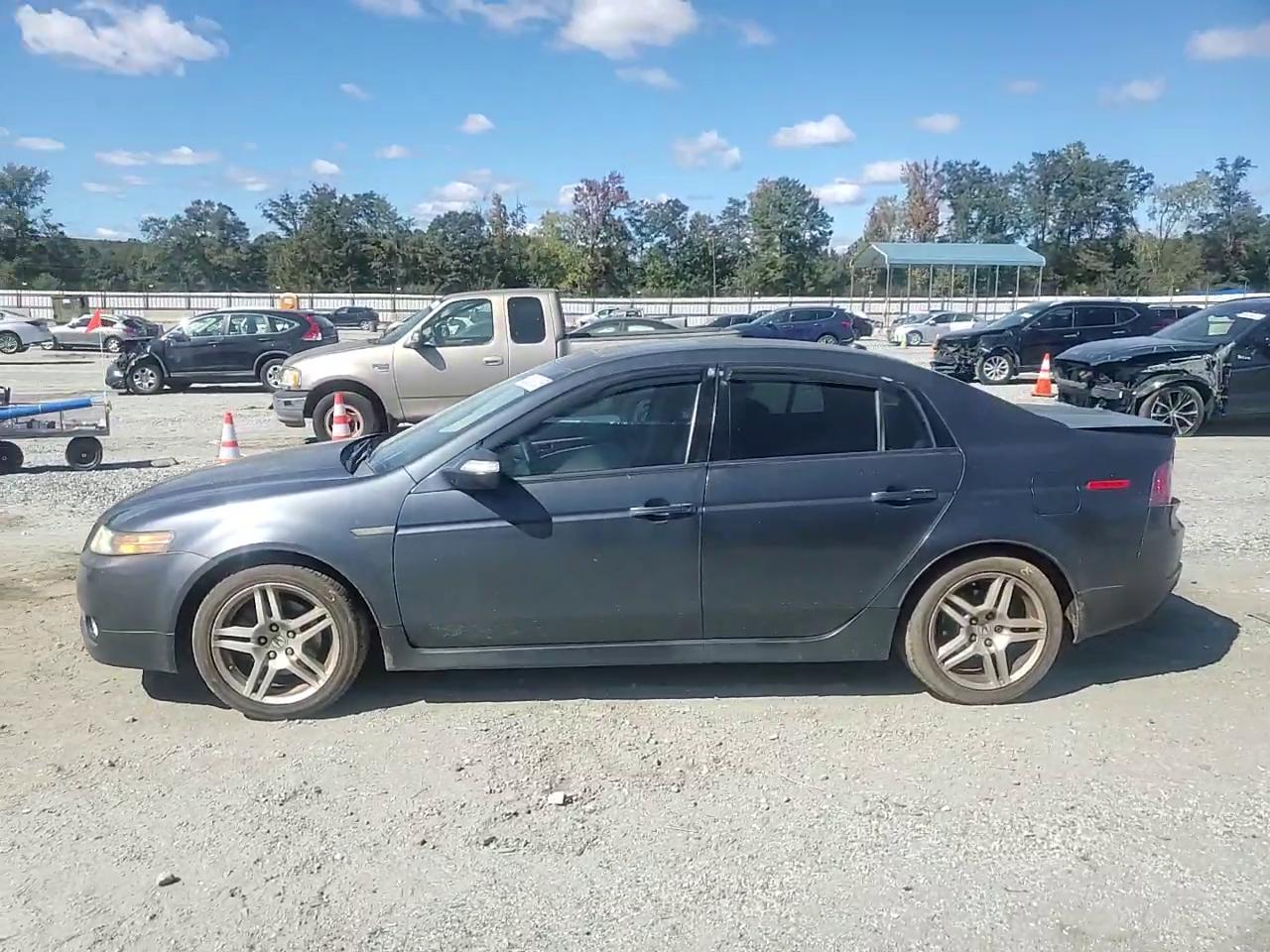 Фото: 19UUA66277A023288