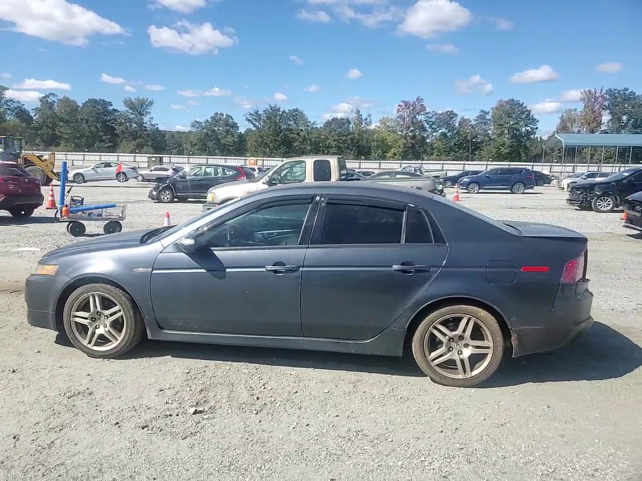 Фото: 19UUA66277A023288