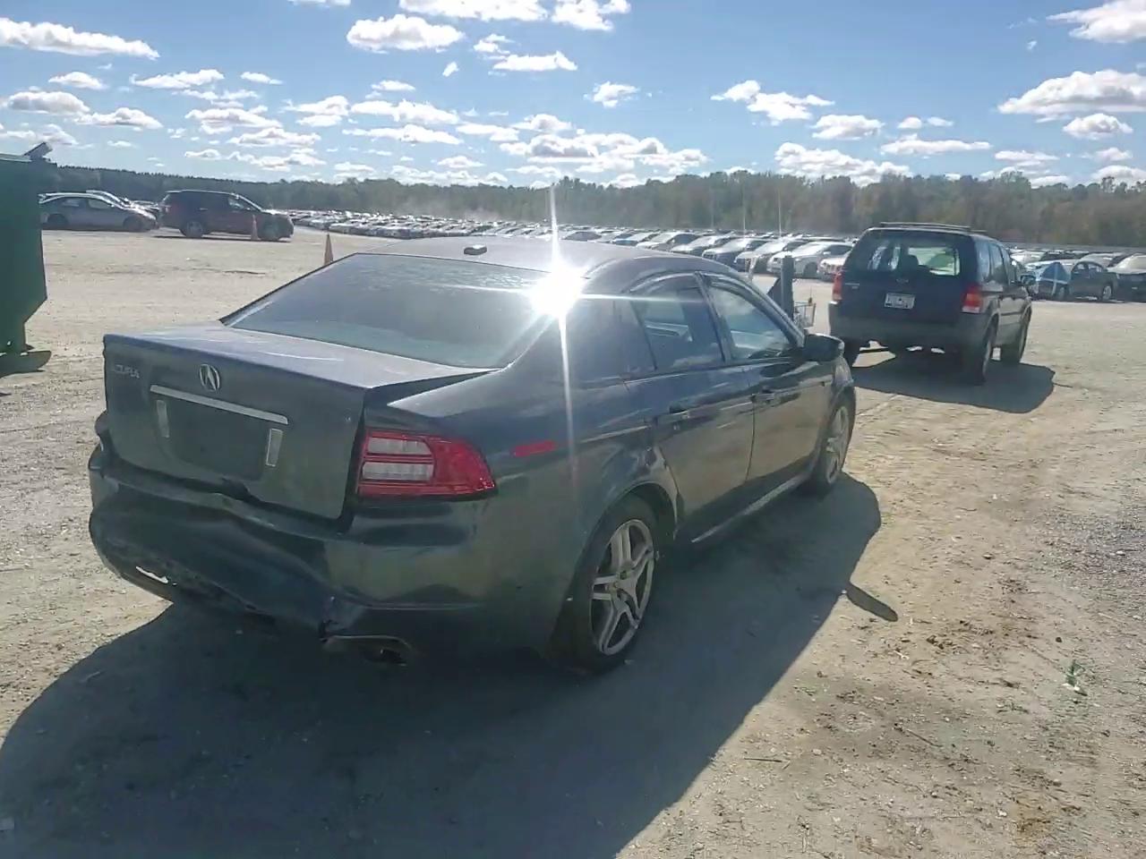 Фото: 19UUA66277A023288