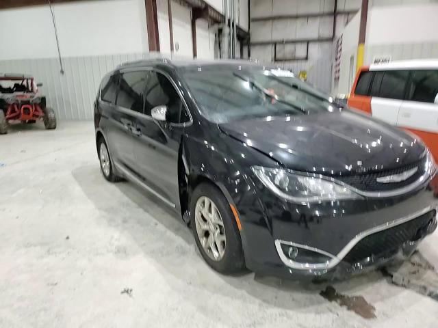 2018 Chrysler Pacifica Limited VIN: 2C4RC1GG0JR170857 Lot: 86824025