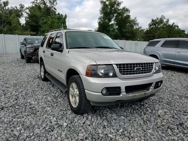 2004 Ford Explorer Xlt VIN: 1FMZU63W34UB13076 Lot: 82584105