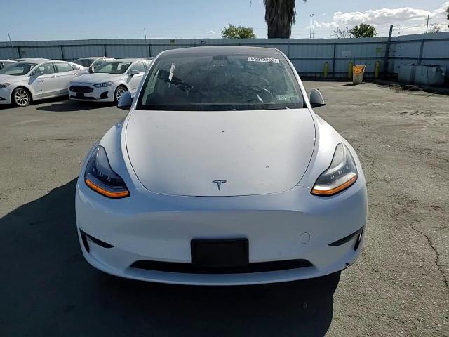 2020 Tesla Model Y VIN: 5YJYGDEE3LF038807 Lot: 85012205