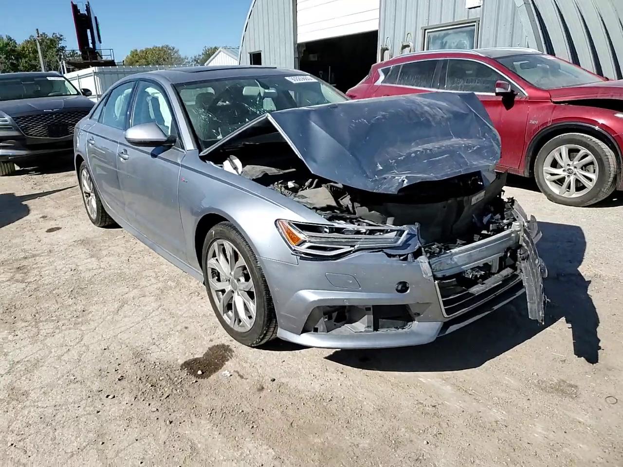 Фото: WAUD8AFC5JN036091